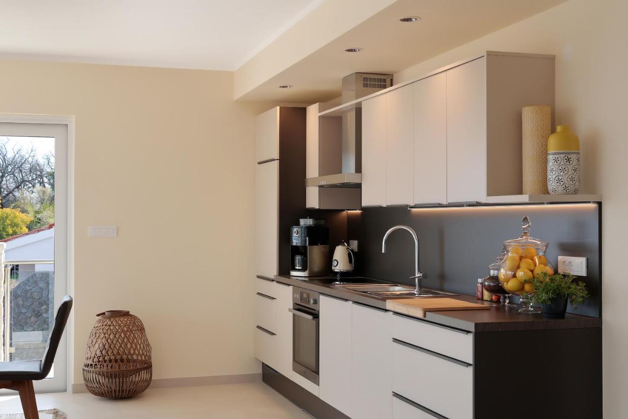 Villa Sunny Icici- Apartment Sky Exterior photo